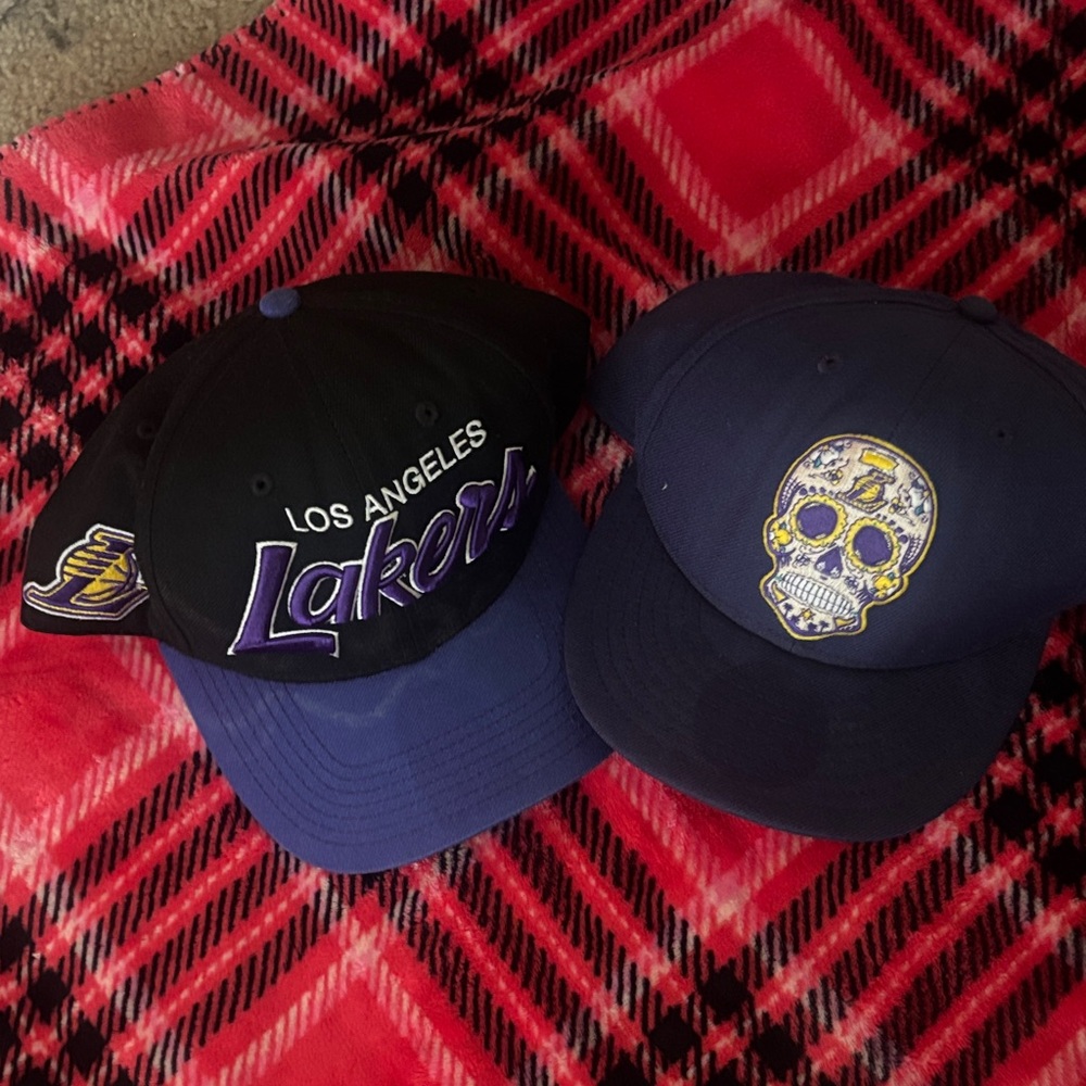Los Angeles Lakers and Skull Design Caps